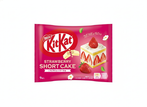 Kit Kat Strawberry Short Cake